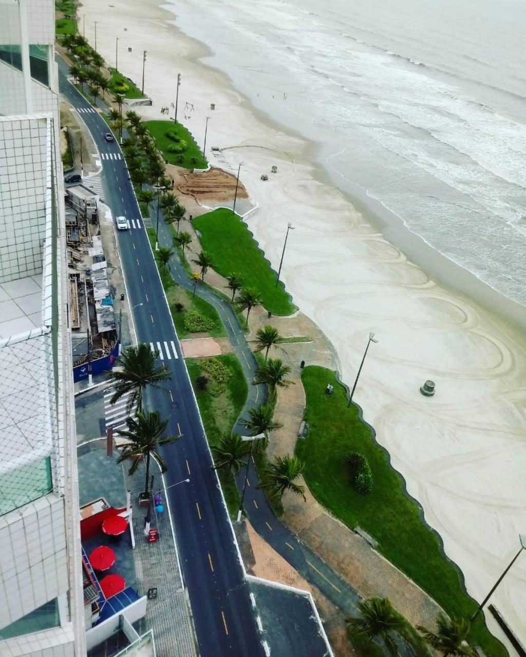 Belo Apartamento Com Vistas Para O Mar - Pe Na Areia - Churrasqueira Na Varanda Praia Grande  Buitenkant foto